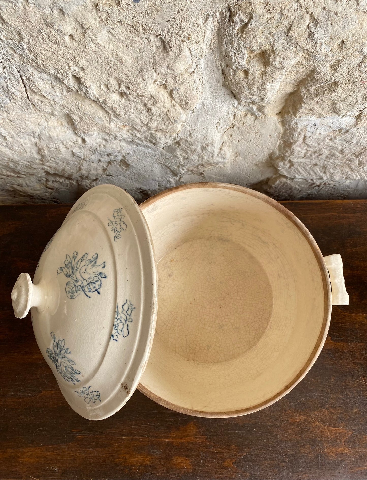 soupière en faïence de Saint Uze