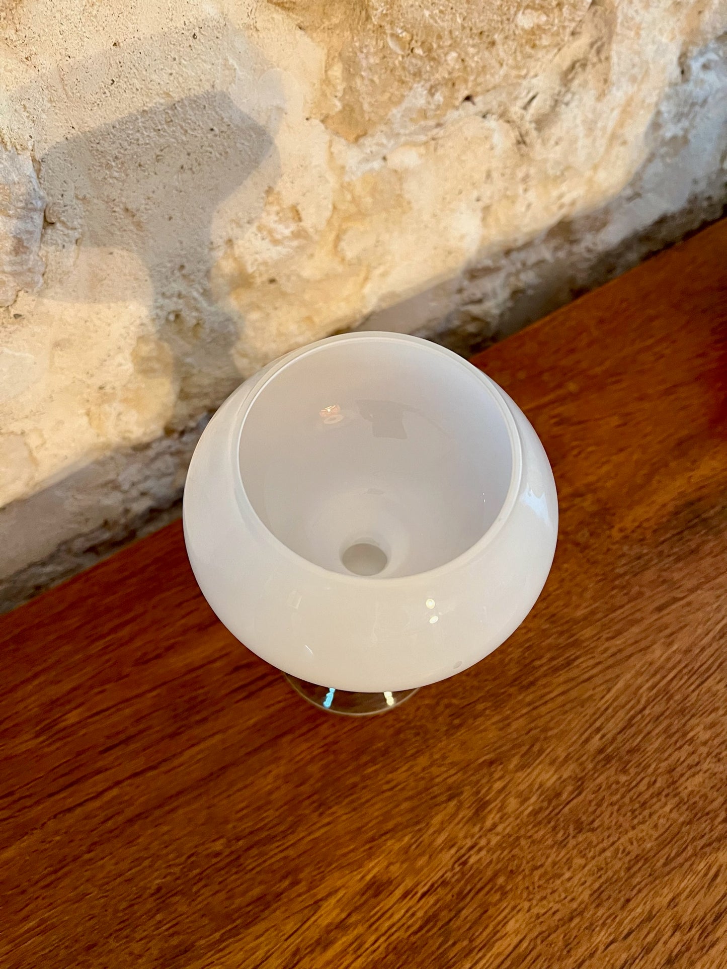 vase en verre blanc