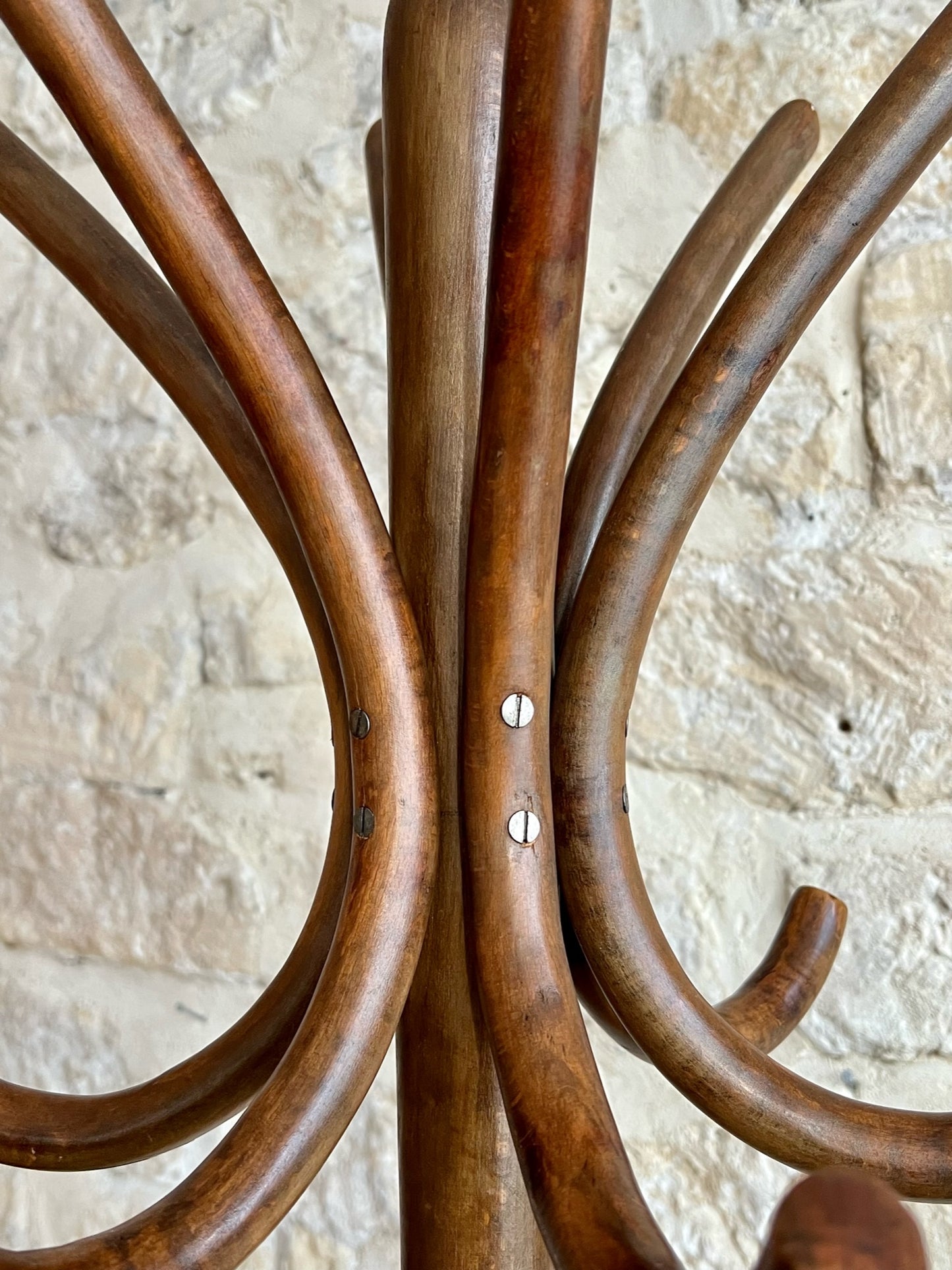 porte-manteaux en bois, style perroquet