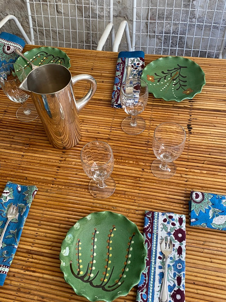 table haute en rotin, pieds amovibles