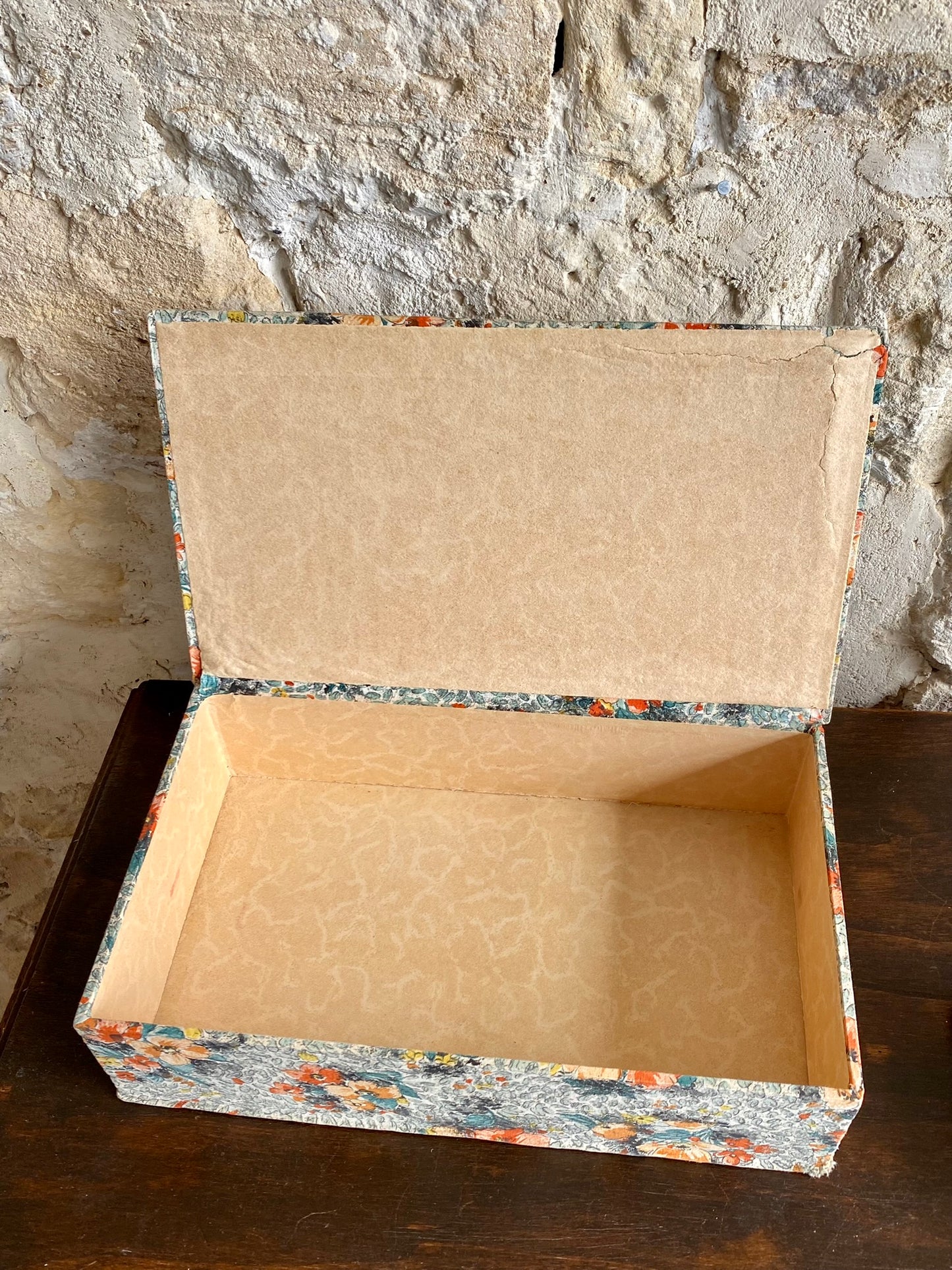 boîte en tissu des années 50