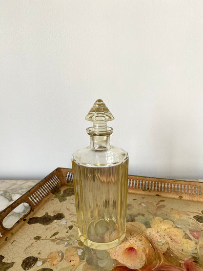 carafes en verre jaune
